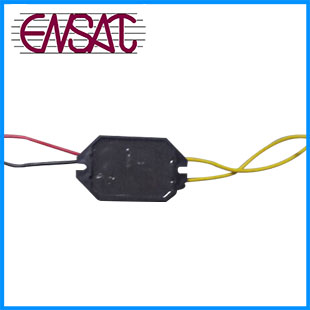 LED�(q��)��